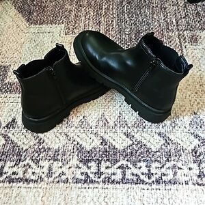 Open Edit Zoey Chelsea Girls Boots